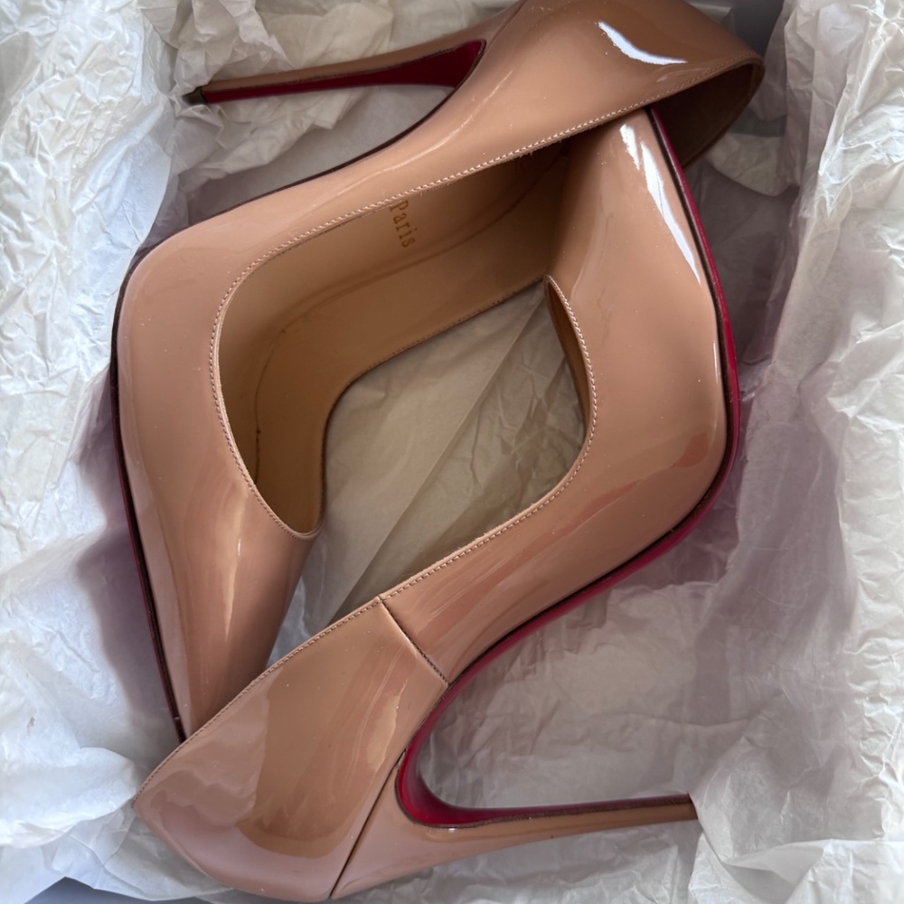 Christian Louboutin So Kate Heels - Picture 9 of 12